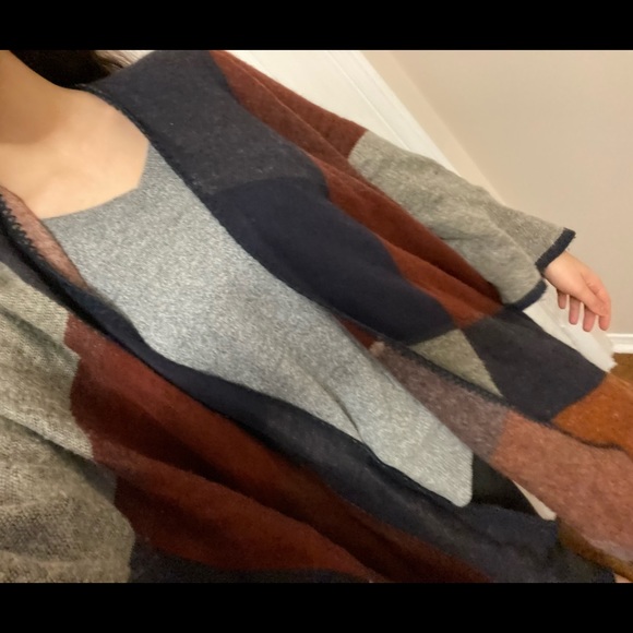 Shawl/ big multicolour fuzzy scarf - Picture 2 of 3